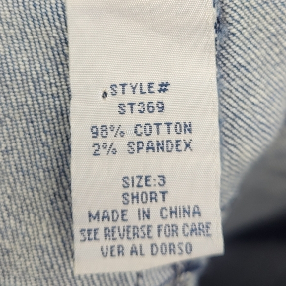 Wet Seal Blue Jeans Strait Leg Size 3 - Picture 8 of 8